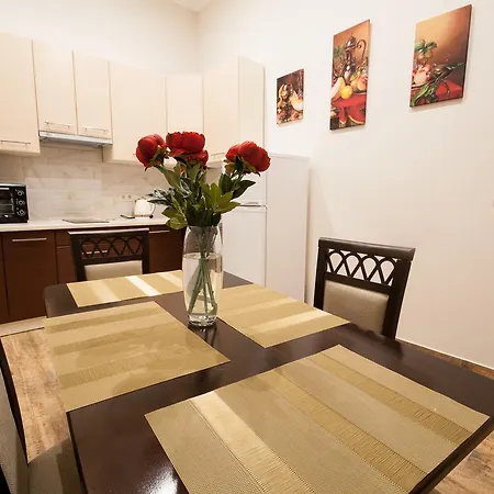 Wonderful Flat On Center *