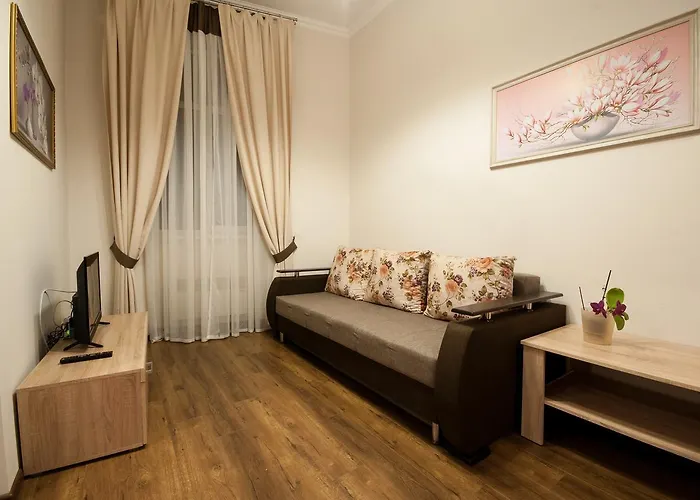 Wonderful Flat On Center * ウージュホロド